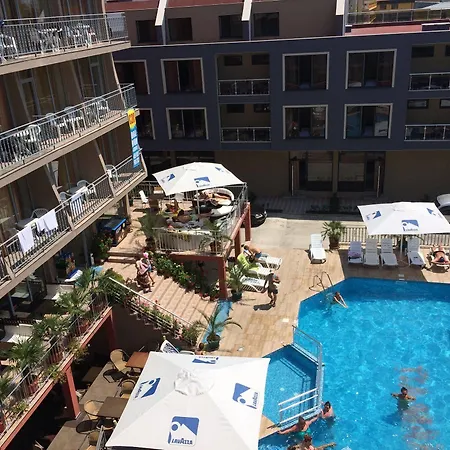 Tia Maria Hotell 3*