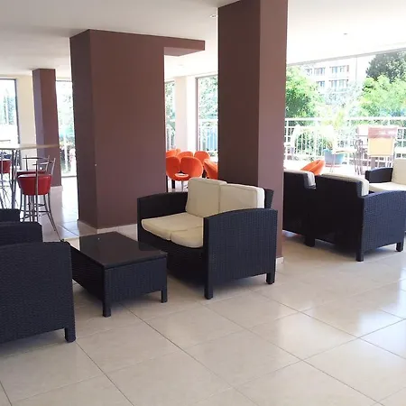 Tia Maria Hotell 3*