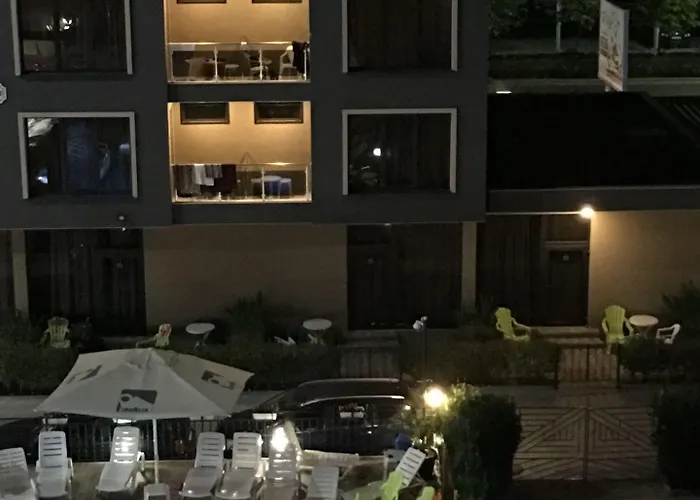 Tia Maria 酒店 阳光海滩