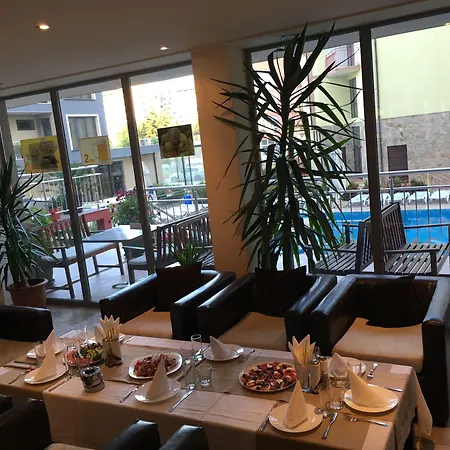 Tia Maria Hotel